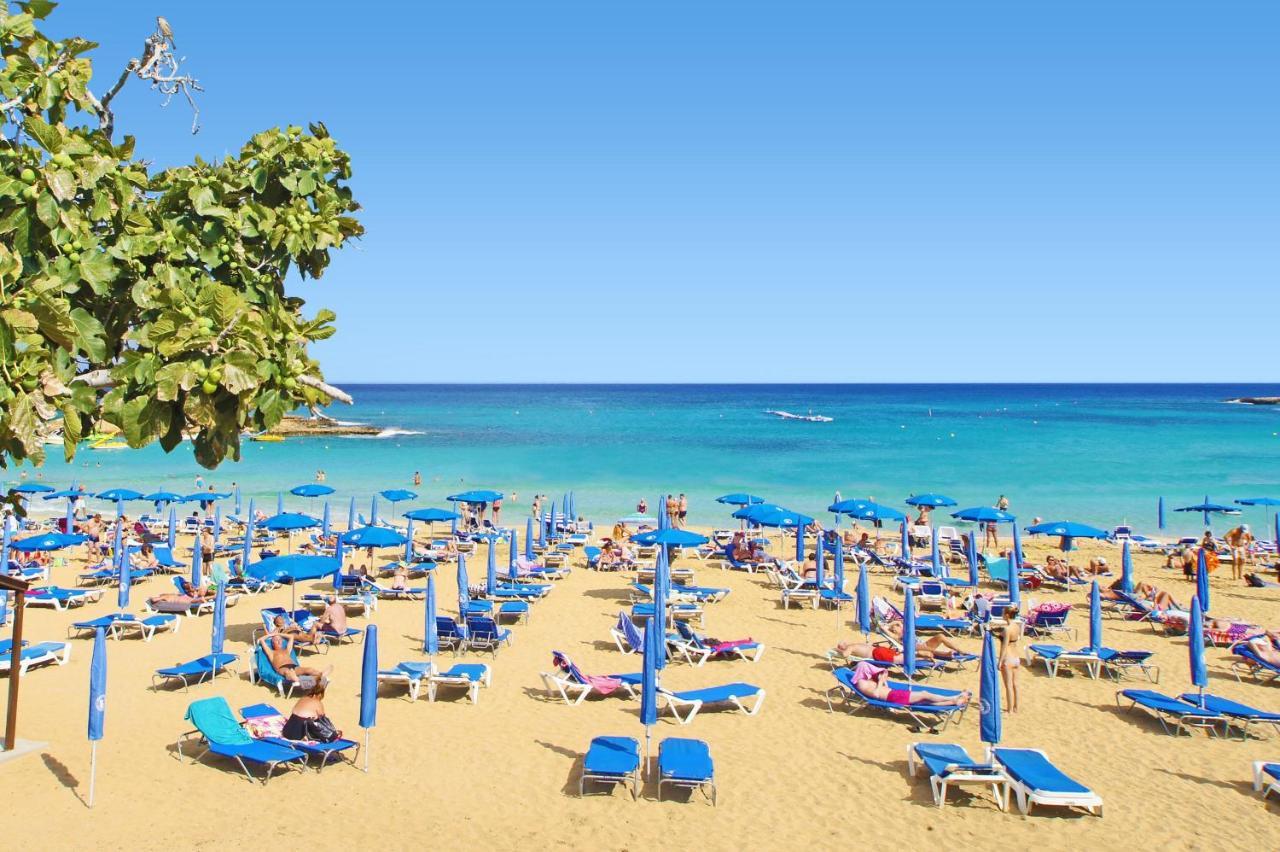 Diana - Coralli Beachfront Apartment Protaras Bagian luar foto